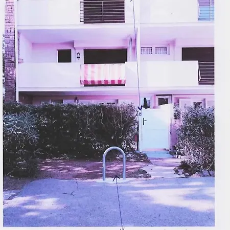 Centre Ste Maxime, 100 M De La Sainte-Maxime