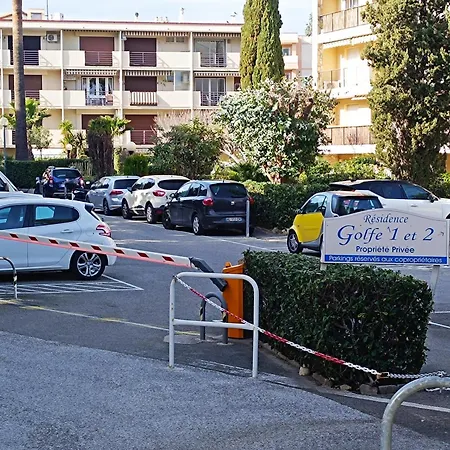 Centre Ste Maxime, 100 M De La *